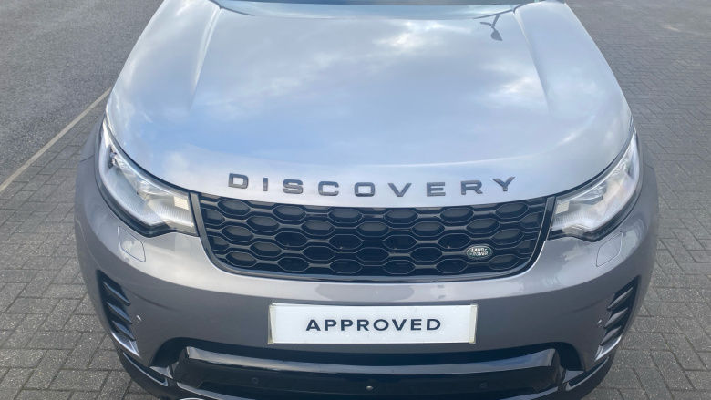 Land Rover Discovery 3.0 D300 Dynamic SE 5dr Auto Diesel Station Wagon